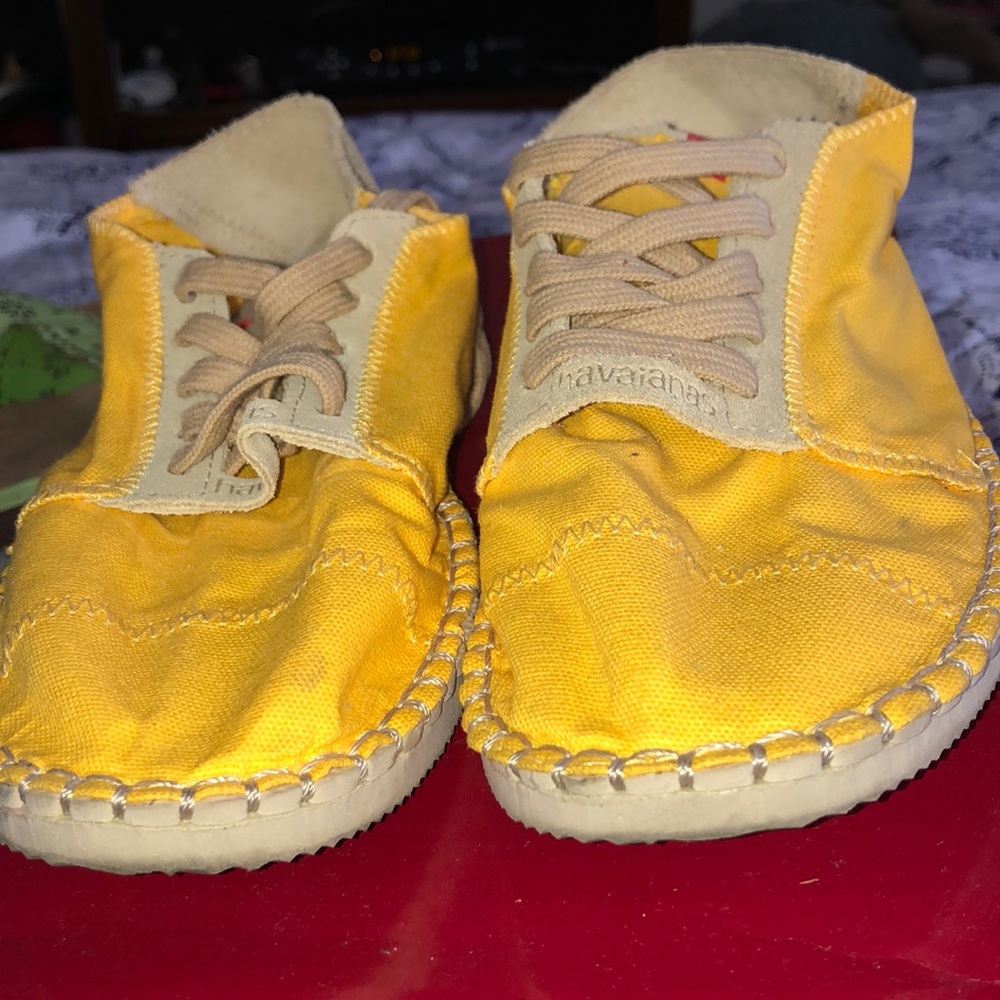 2 havaianas